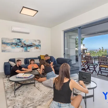 Yolo Almyrida (Crete)