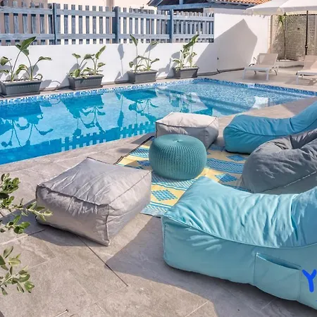 Yolo Villa Almyrida (Crete)