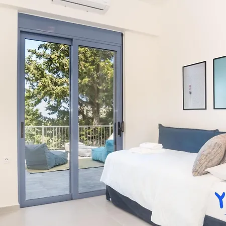 Yolo Almyrida (Crete)